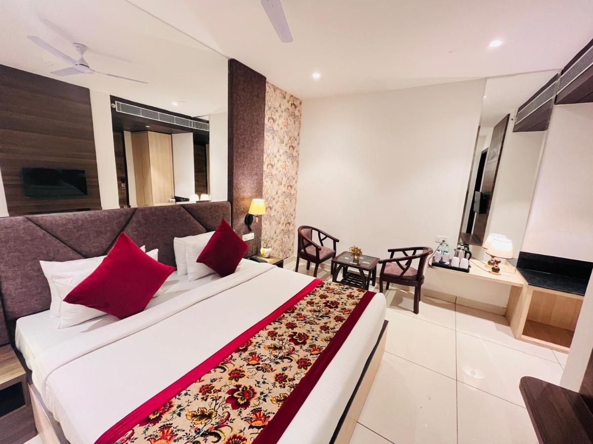 Hotel The Savode - Just 2 Mins From Golden Temple Amritsar Eksteriør billede